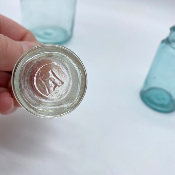 Vintage Lot of 3 Mellin's Food Jar Variety Glass Aqua Blue Clear 1 UV Reactive - Picture 13 of 16